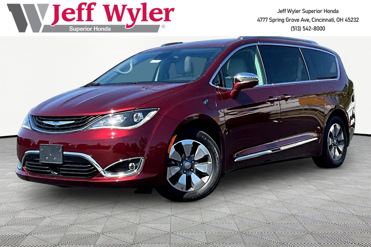 Used 2019 Chrysler Pacifica Limited w/ Advanced Safetytec Group FWD image 1