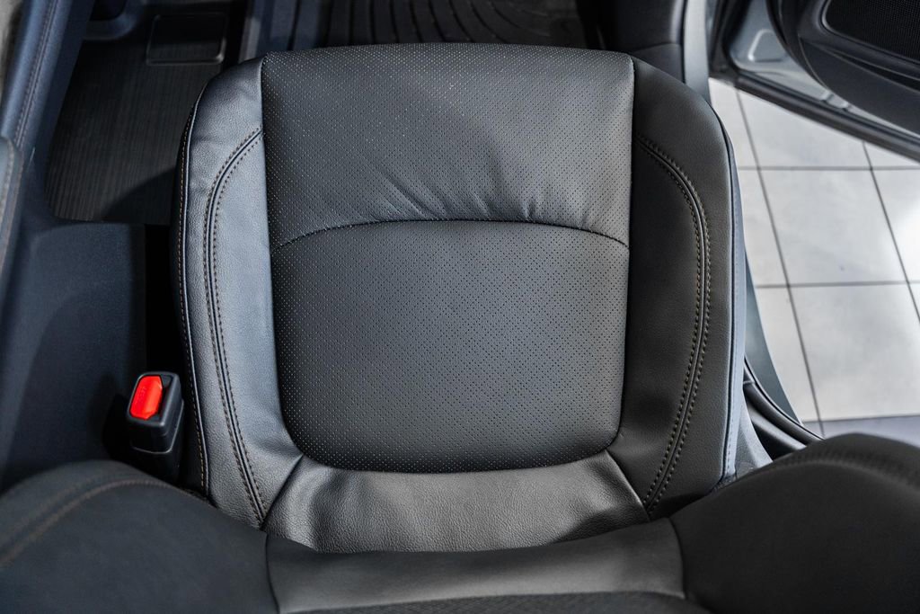 New 2026 Toyota Sienna Limited image 32