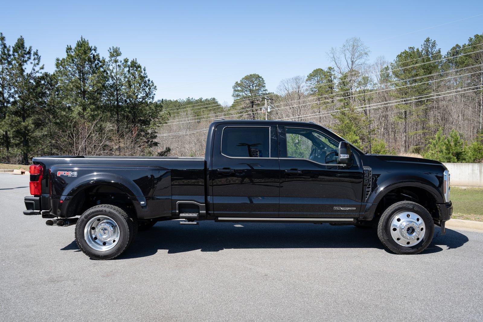 Used 2025 Ford F450 Platinum w/ FX4 Off-Road Package AWD/4WD image 52