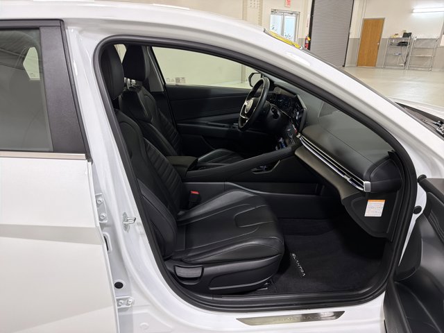 Used 2024 Hyundai Elantra Limited image 36