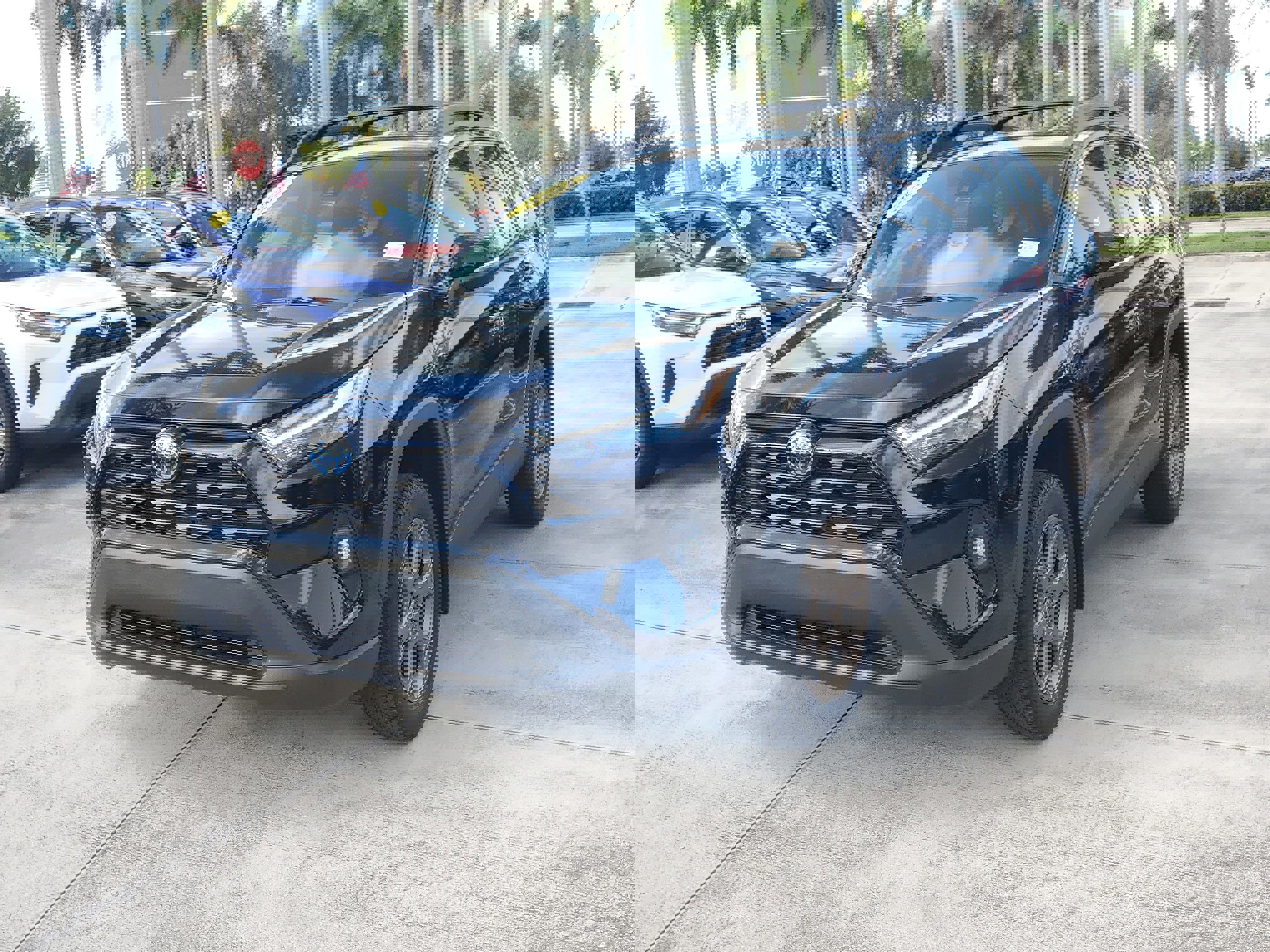 Used 2024 Toyota RAV4 AWD Hybrid image 7