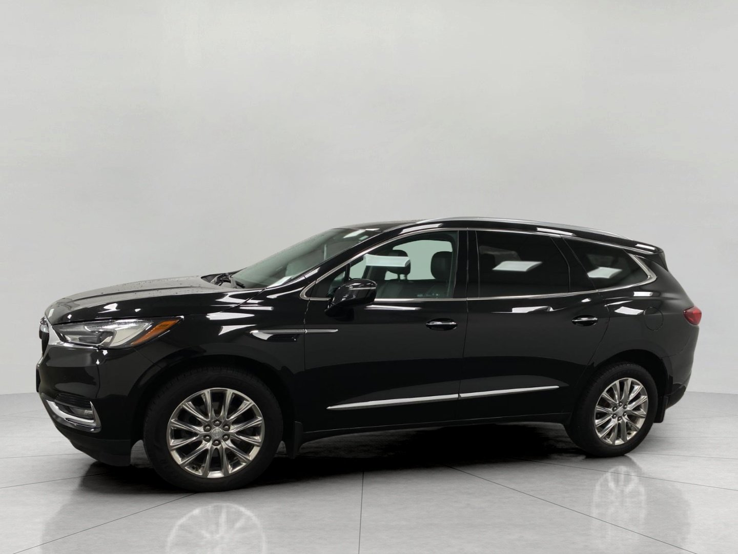 Used 2018 Buick Enclave Premium w/ Trailering Package AWD/4WD image 10