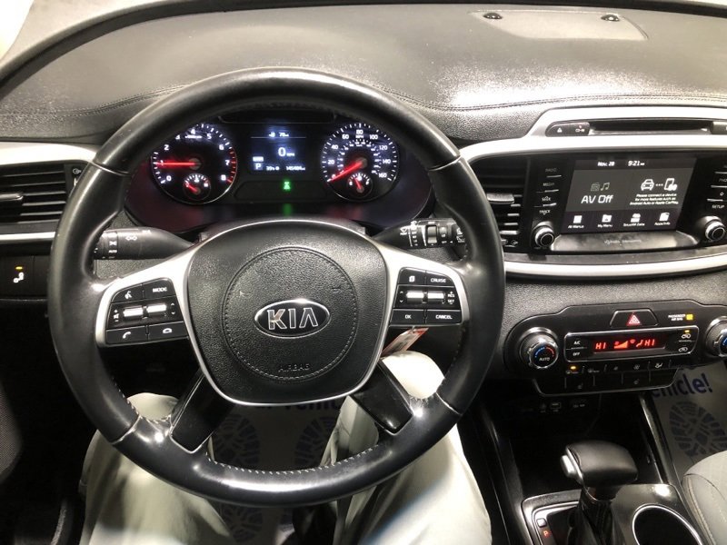 Used 2019 Kia Sorento LX w/ LX Convenience Package image 24