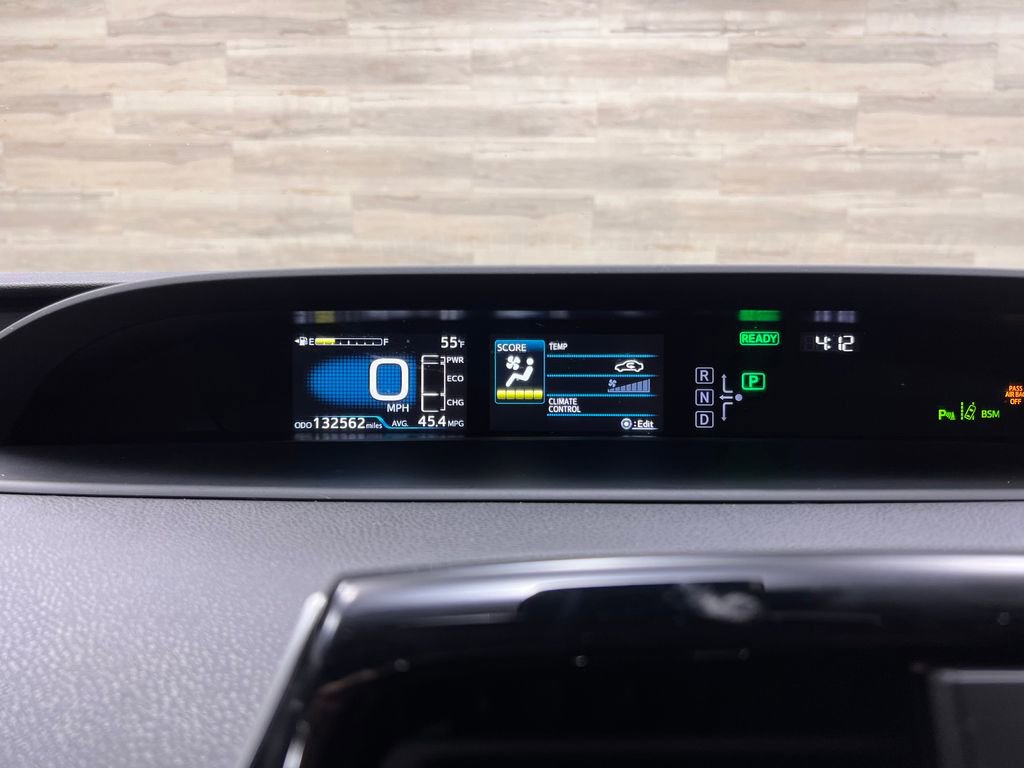 Used 2019 Toyota Prius XLE FWD image 12