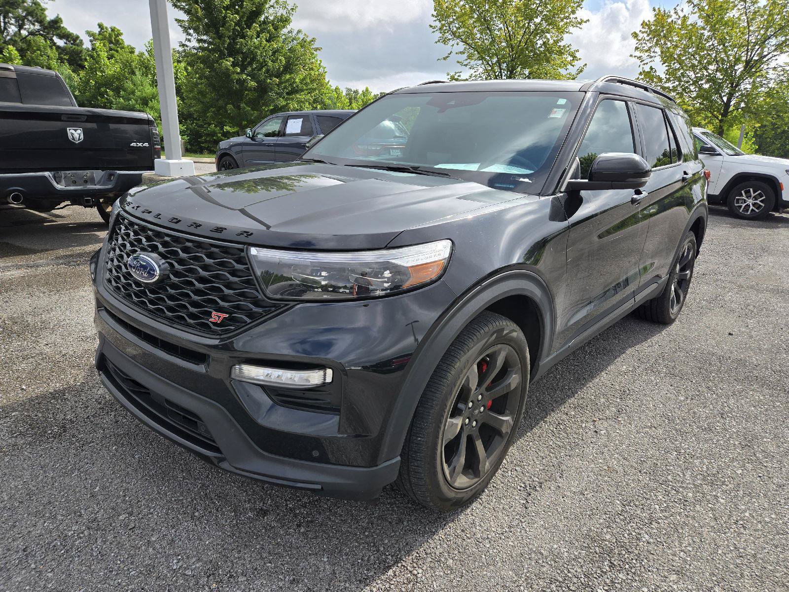 Used 2023 Ford Explorer ST w/ Equipment Group 401A AWD/4WD image 3