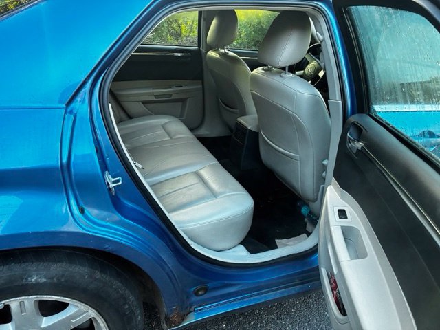 Used 2007 Chrysler 300 Touring w/ Comfort/Convenience Group RWD image 22