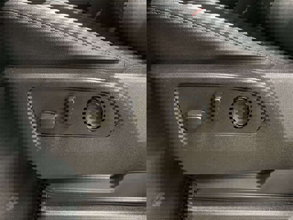 Used 2023 Chevrolet Tahoe LT image 14