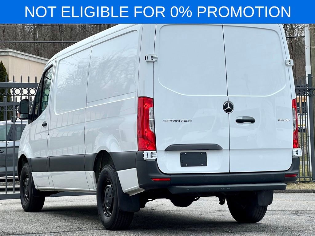 Used 2025 Mercedes-Benz Sprinter 2500 image 4