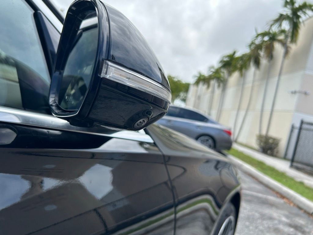 Used 2021 Mercedes-Benz S 580 4MATIC Sedan w/ AMG Line image 39