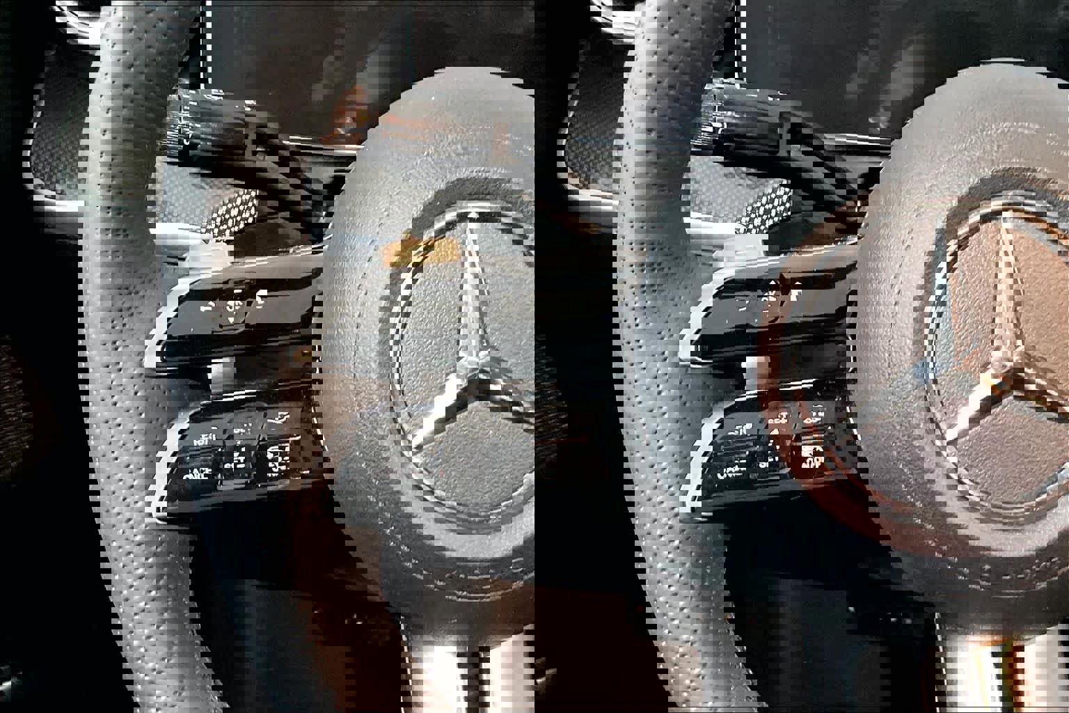 Used 2023 Mercedes-Benz C 300 C 300 image 24