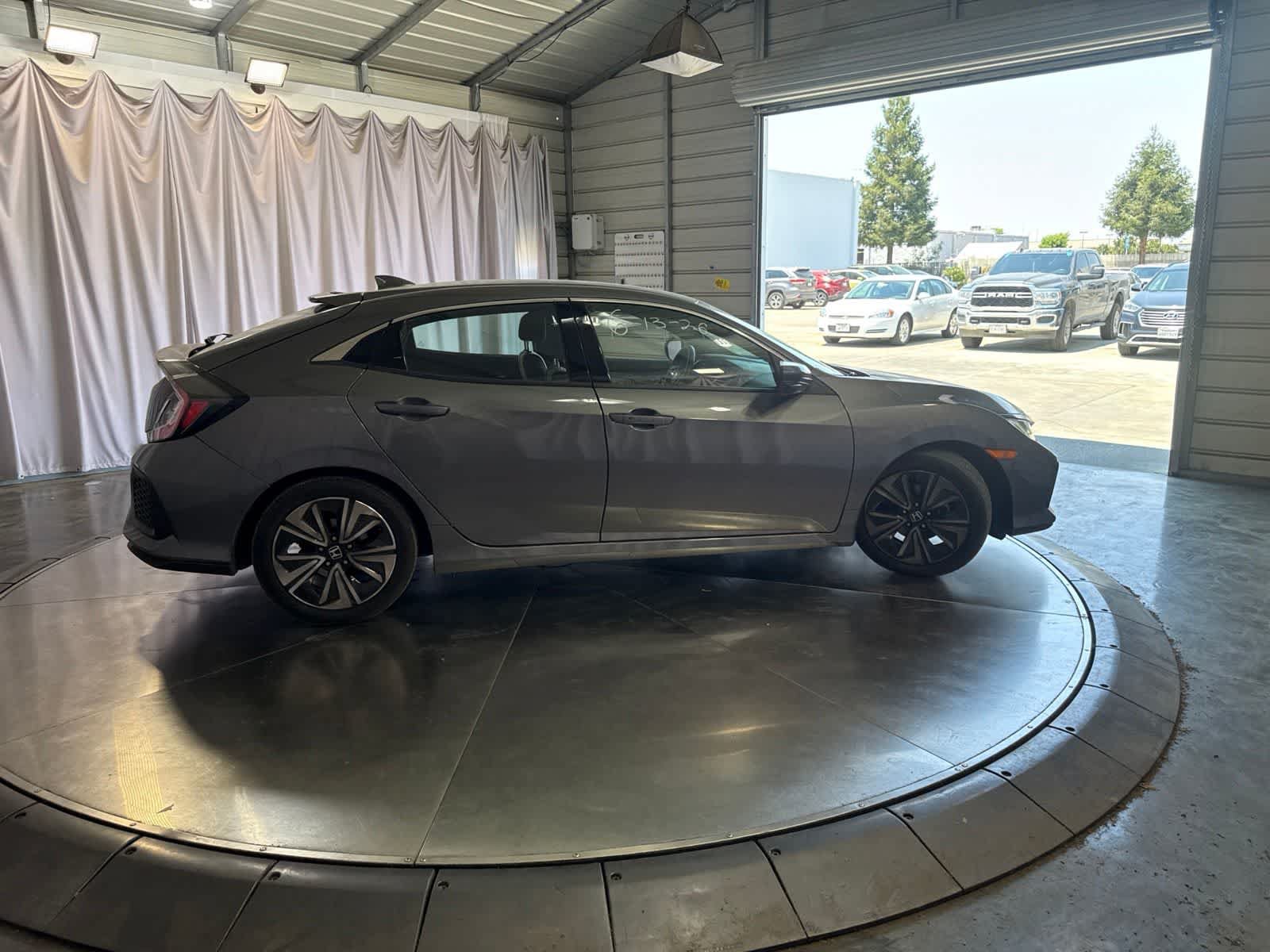 Used 2019 Honda Civic EX image 3