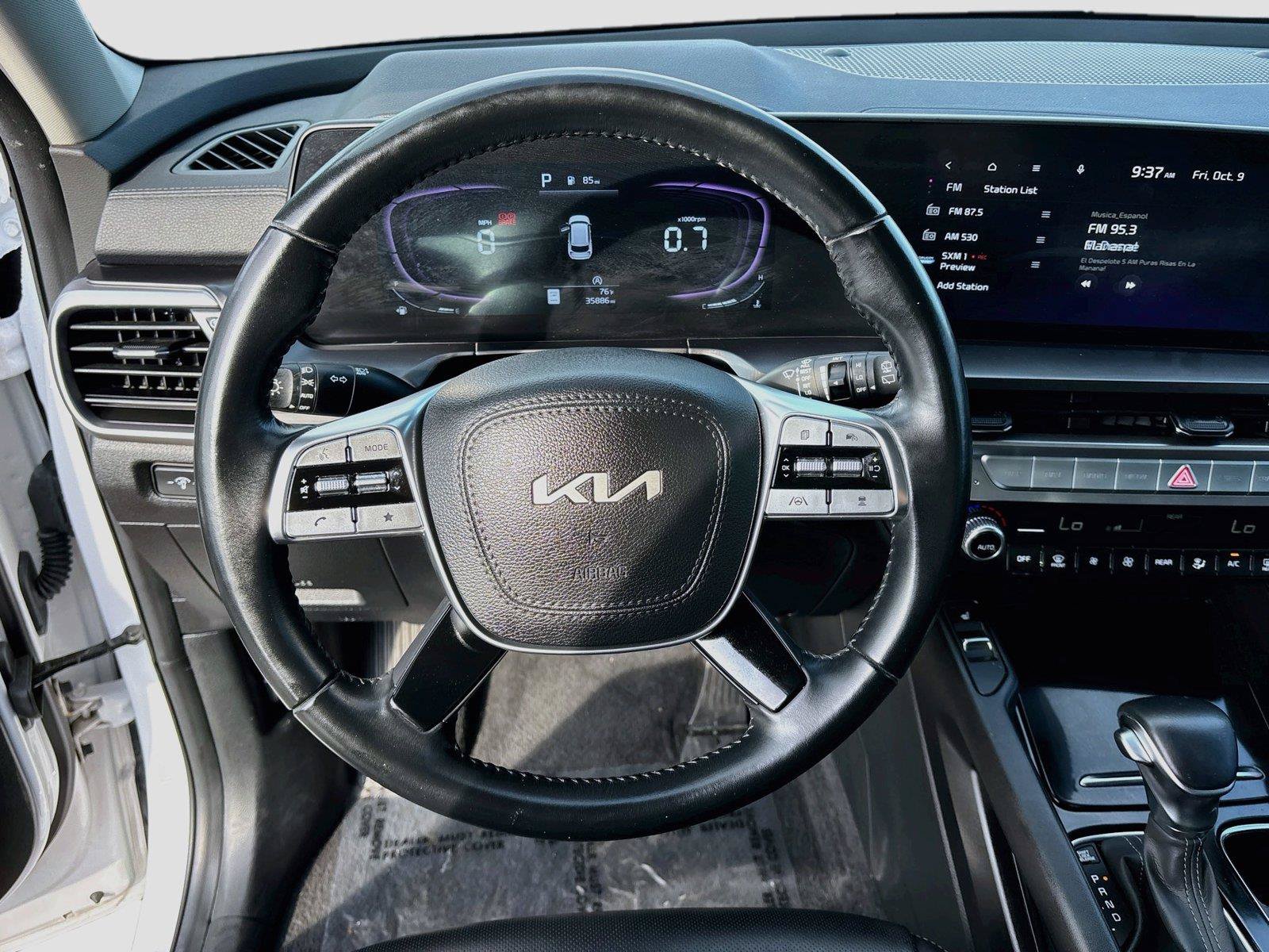 Used 2025 Kia Telluride S FWD image 11