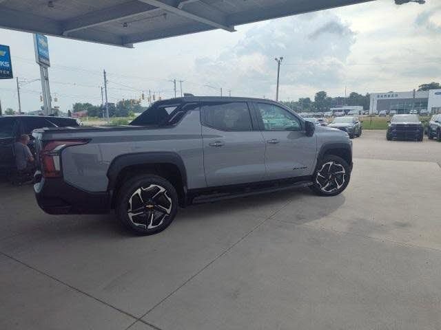 New 2026 Chevrolet Silverado EV LT image 8