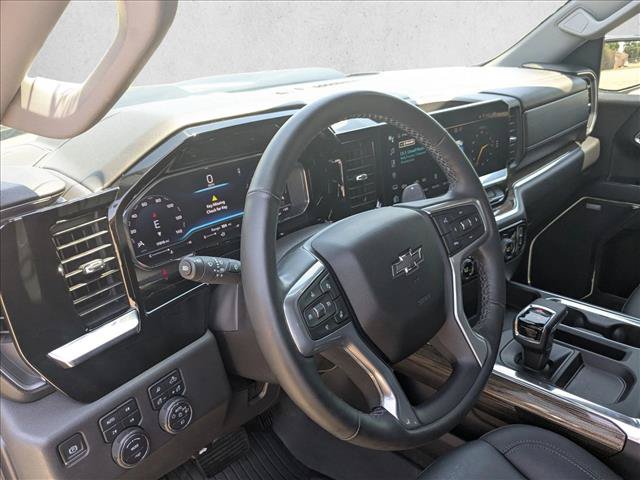 Used 2024 Chevrolet Silverado 1500 LT Trail Boss w/ Convenience Package II AWD/4WD image 9