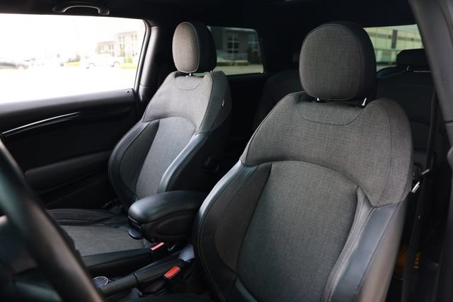 Used 2015 MINI Cooper S FWD image 9