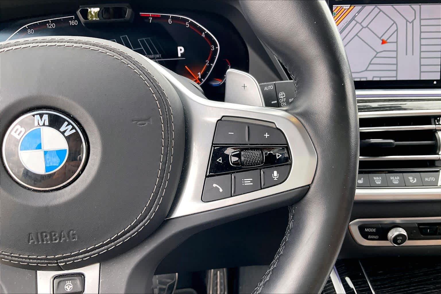 Used 2022 BMW X7 xDrive40i w/ M Sport Package AWD/4WD image 22
