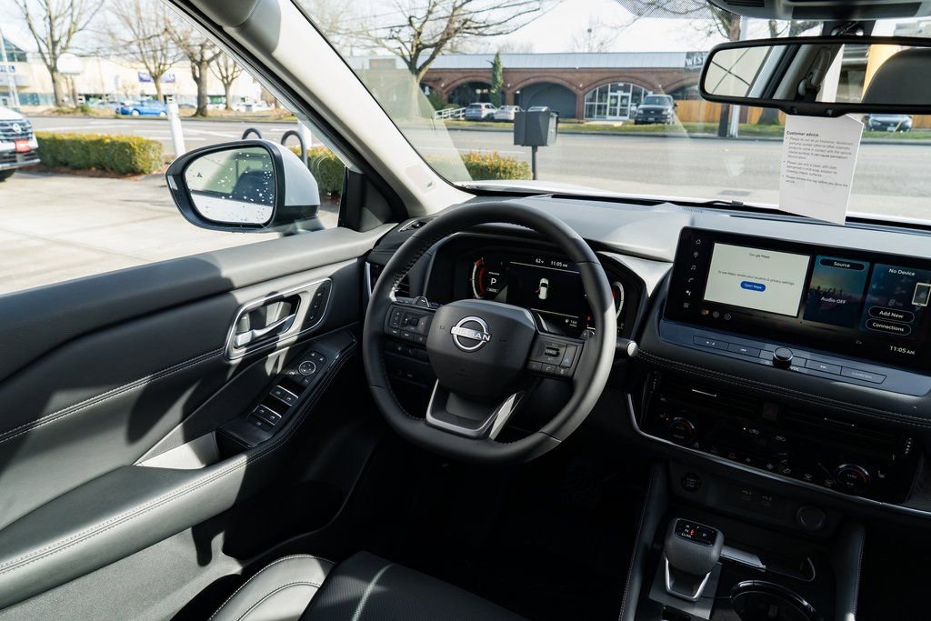 New 2026 Nissan Rogue Platinum image 11