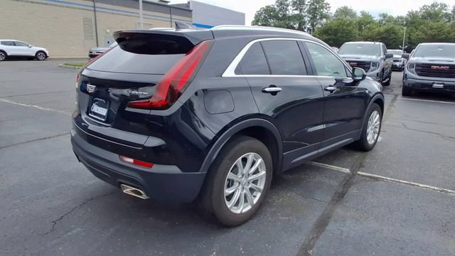 Certified 2023 Cadillac XT4 Luxury w/ Cold Weather Package AWD/4WD image 8