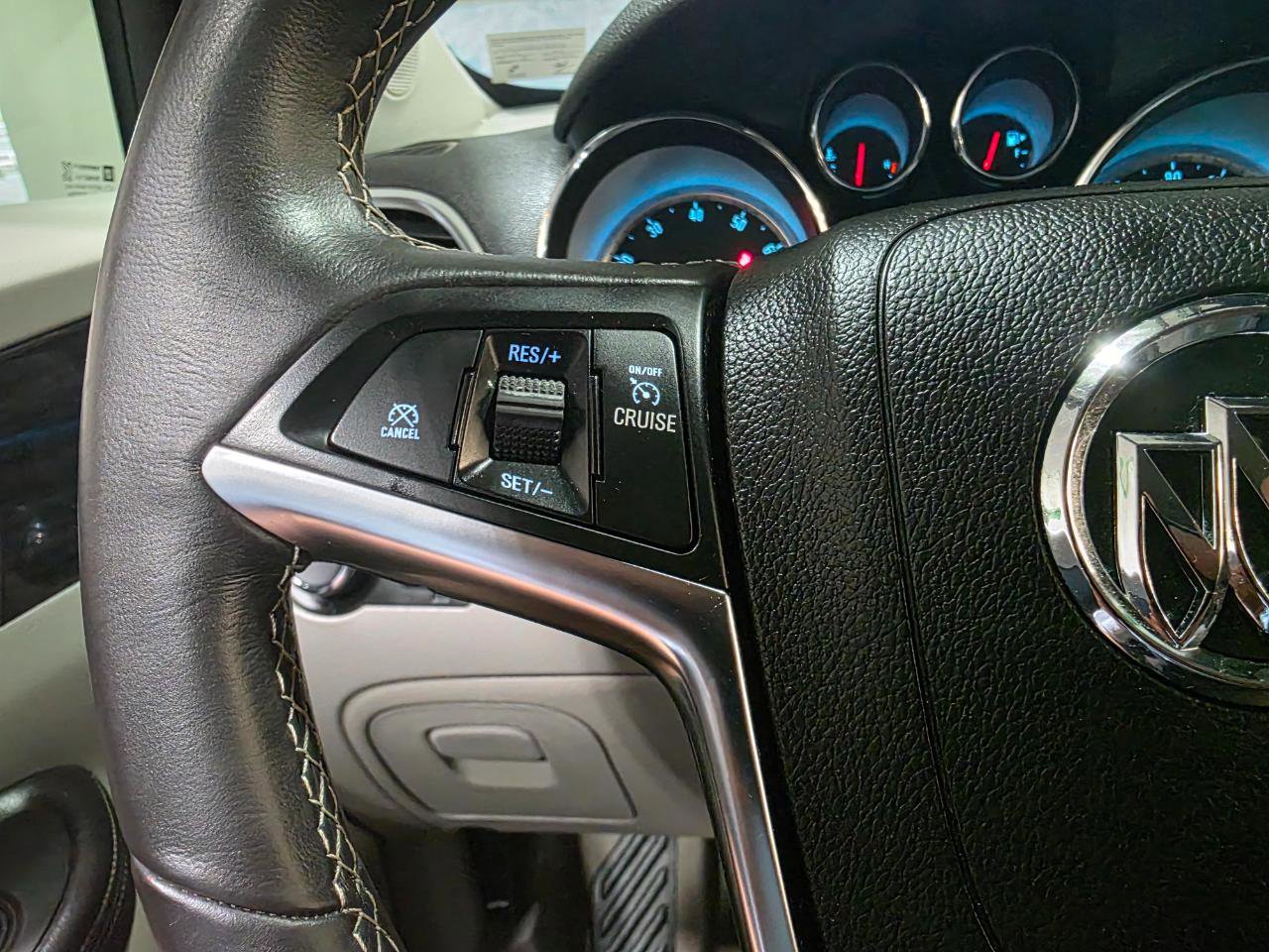 Used 2016 Buick Encore FWD image 28