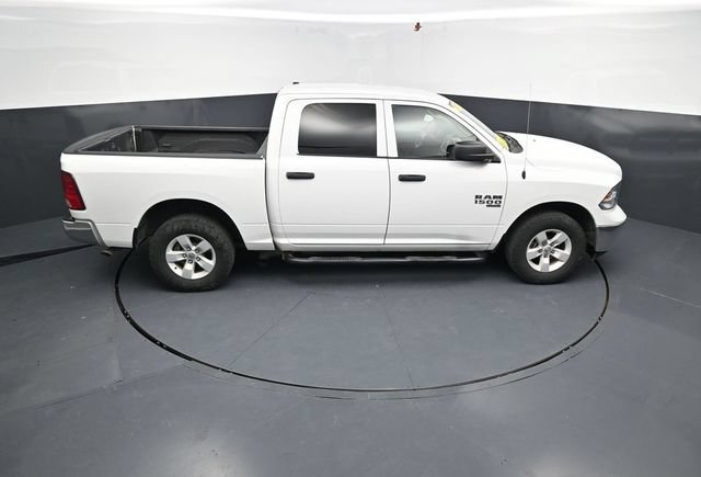 Used 2022 RAM 1500 Classic SLT AWD/4WD image 47