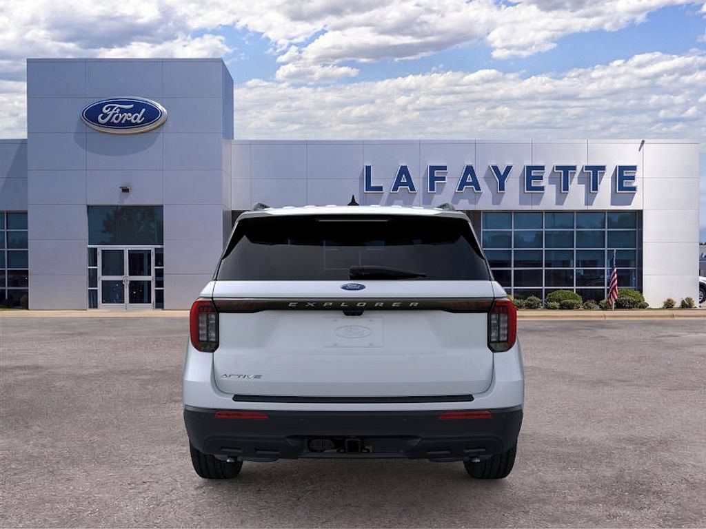 New 2026 Ford Explorer Active RWD image 5