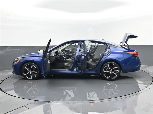 Used 2024 Nissan Altima 2.5 SR image 29