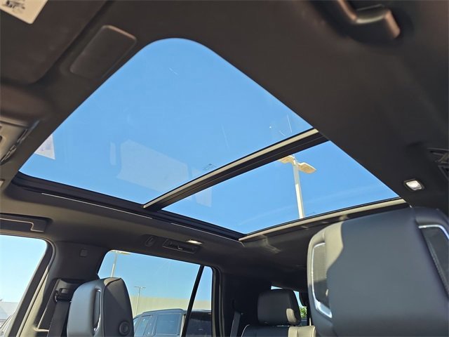 Certified 2022 Cadillac Escalade Premium Luxury image 19