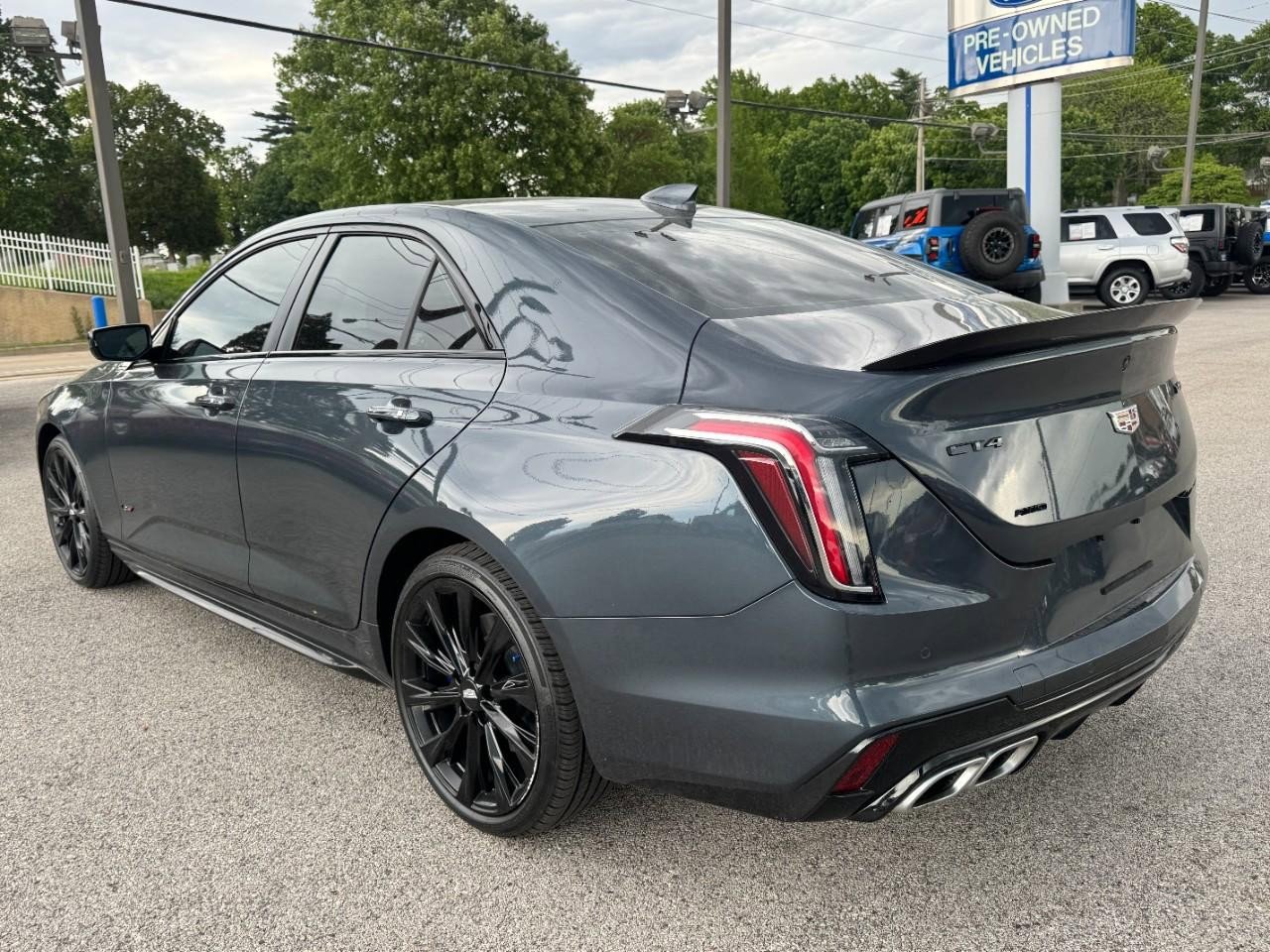 Used 2025 Cadillac CT4 V w/ Super Cruise Package AWD/4WD image 5