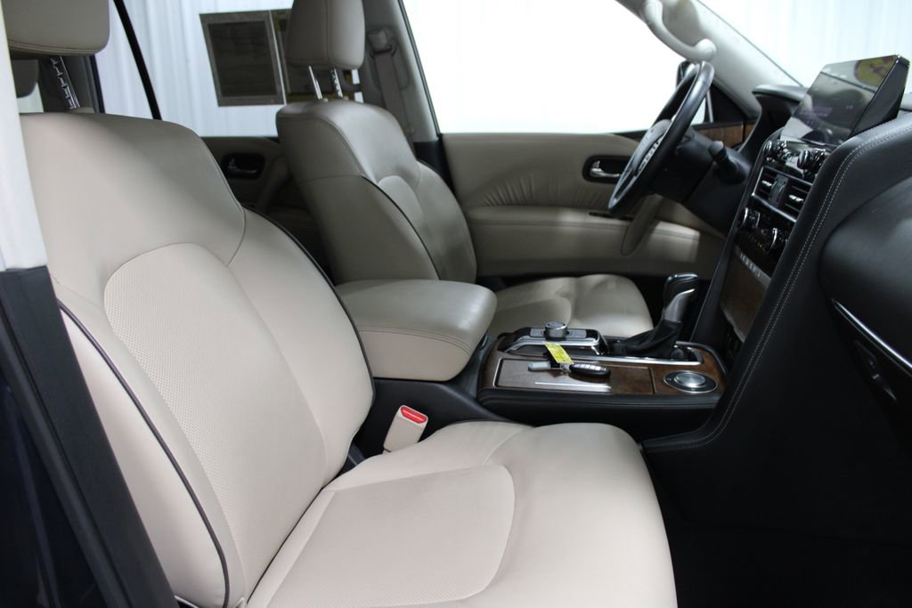 Used 2024 Nissan Armada SL w/ Captain's Chairs Package image 24