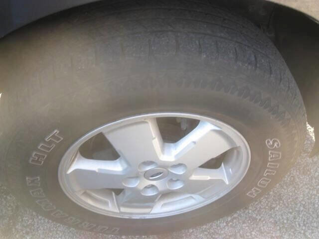 Used 2017 Chevrolet Cruze LT image 32