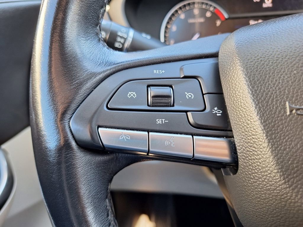 Used 2023 Cadillac XT4 Premium Luxury image 19