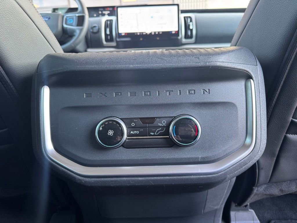 Used 2025 Ford Expedition Max Active image 21