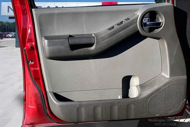 Used 2014 Nissan Xterra S image 16