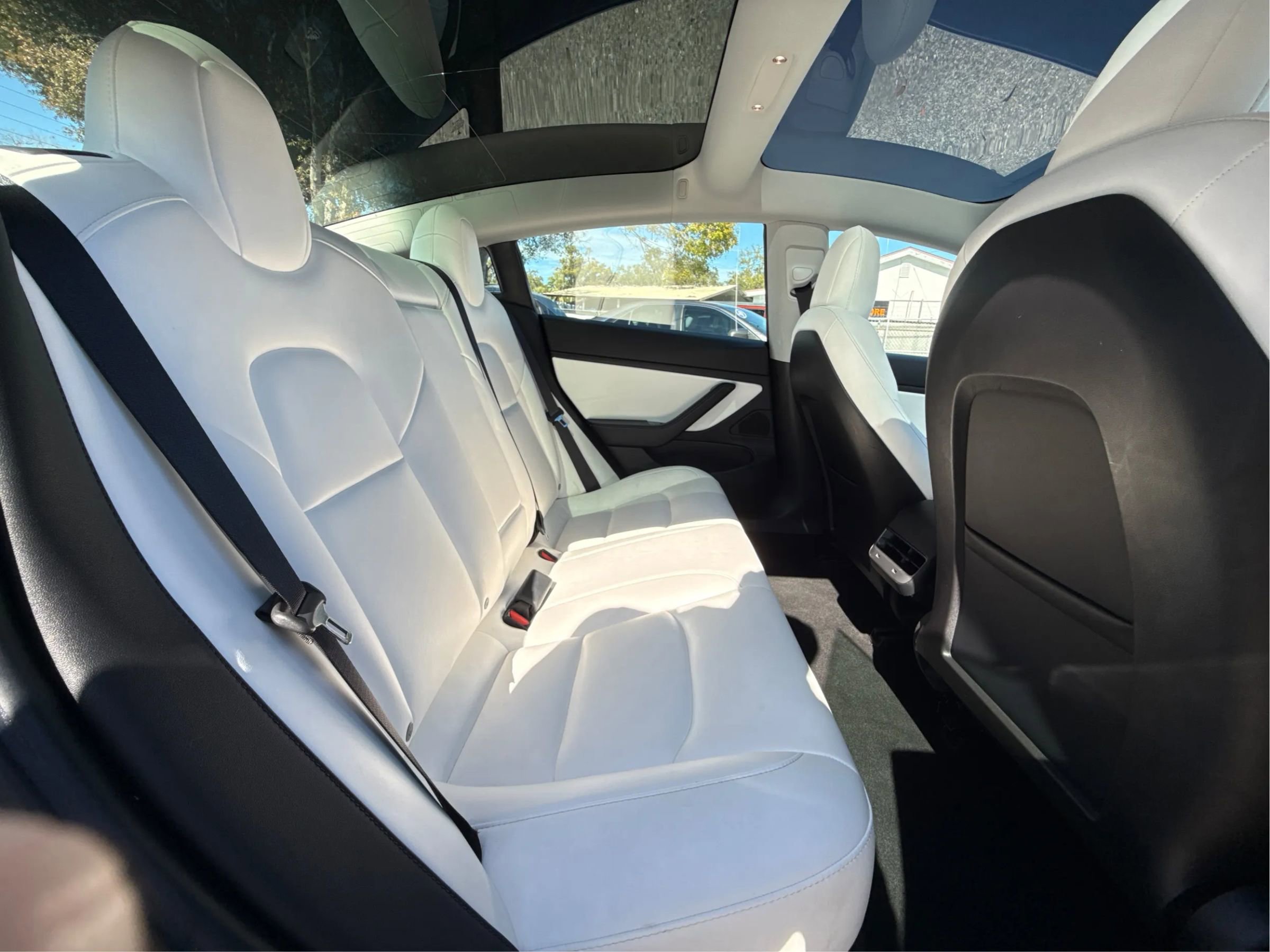 Used 2019 Tesla Model 3 Standard Range RWD image 11