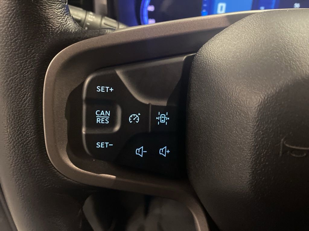 Used 2022 Ford Bronco Black Diamond image 17