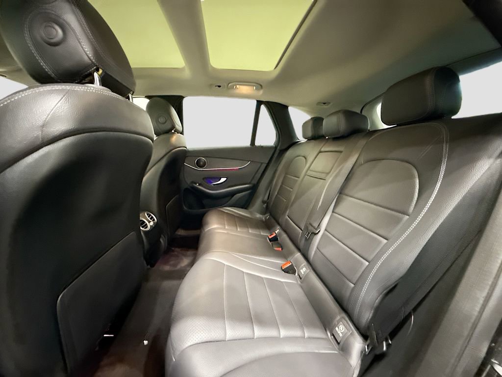 Used 2021 Mercedes-Benz GLC 300 image 11