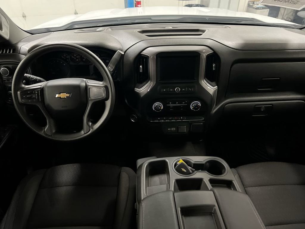 Used 2023 Chevrolet Silverado 1500 Custom image 10