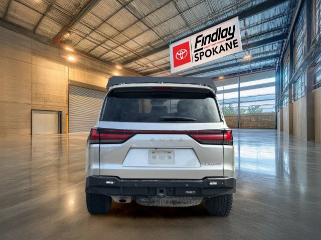 Used 2022 Lexus LX 600 4WD w/ Luxury Package image 5