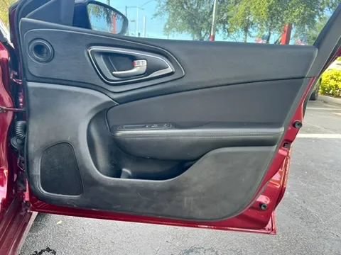 Used 2015 Chrysler 200 Limited w/ Convenience Group FWD image 21