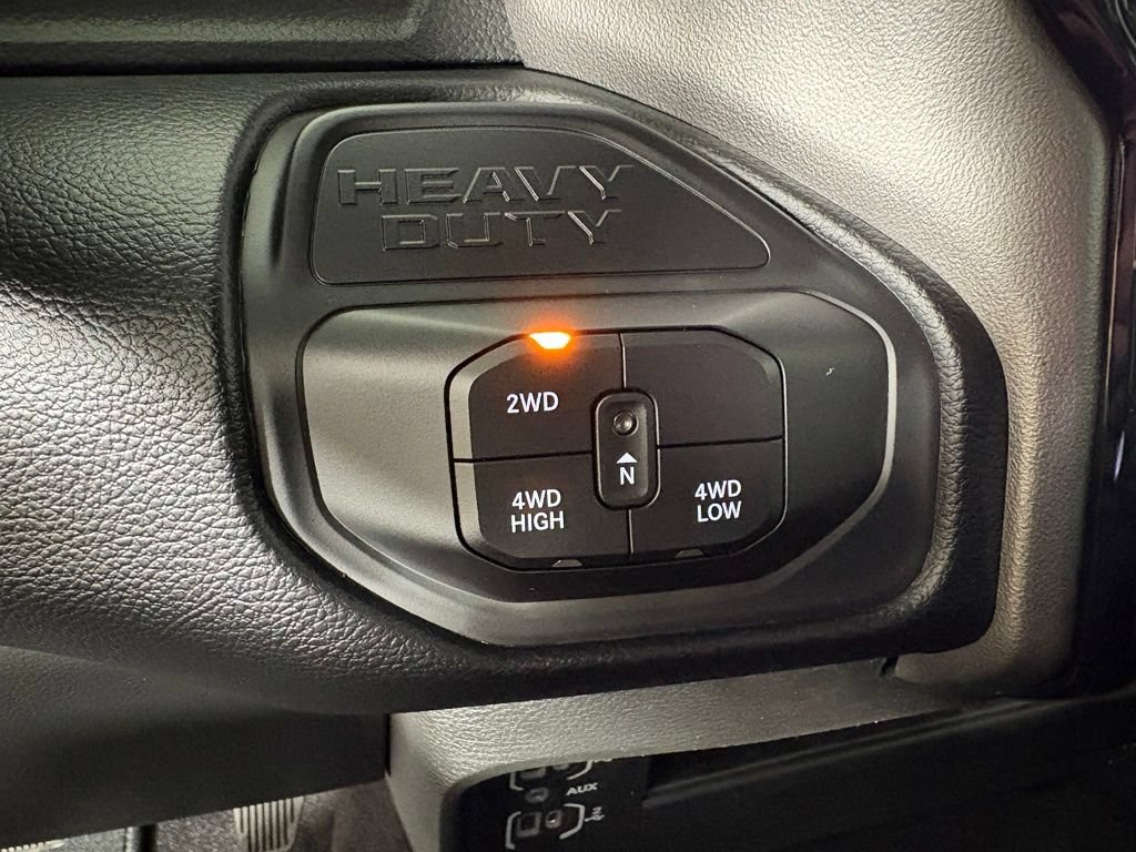 New 2026 RAM 2500 Laramie AWD/4WD image 29