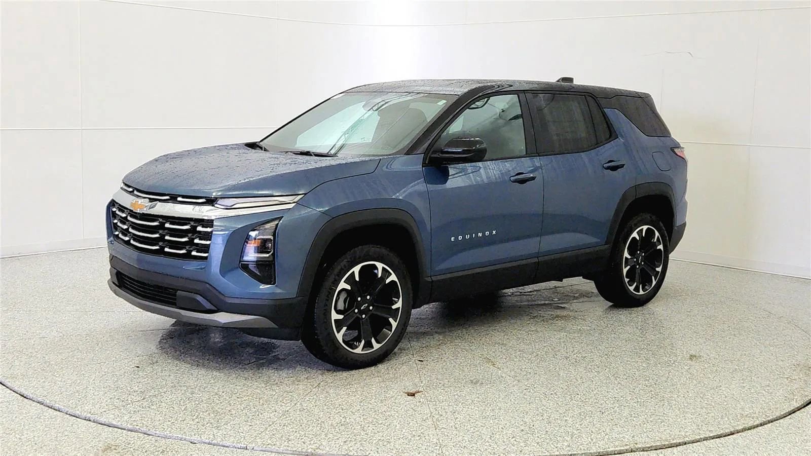 New 2026 Chevrolet Equinox LT image 4