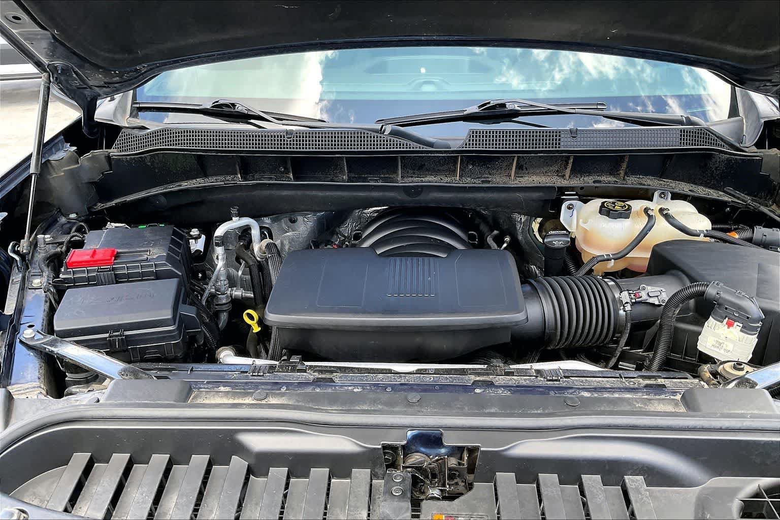 Used 2022 Chevrolet Silverado 1500 LT w/ Convenience Package II RWD image 9