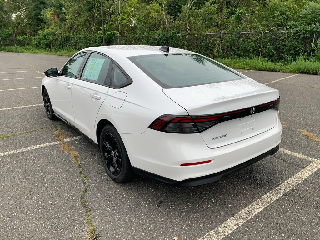 Used 2025 Honda Accord SE image 5
