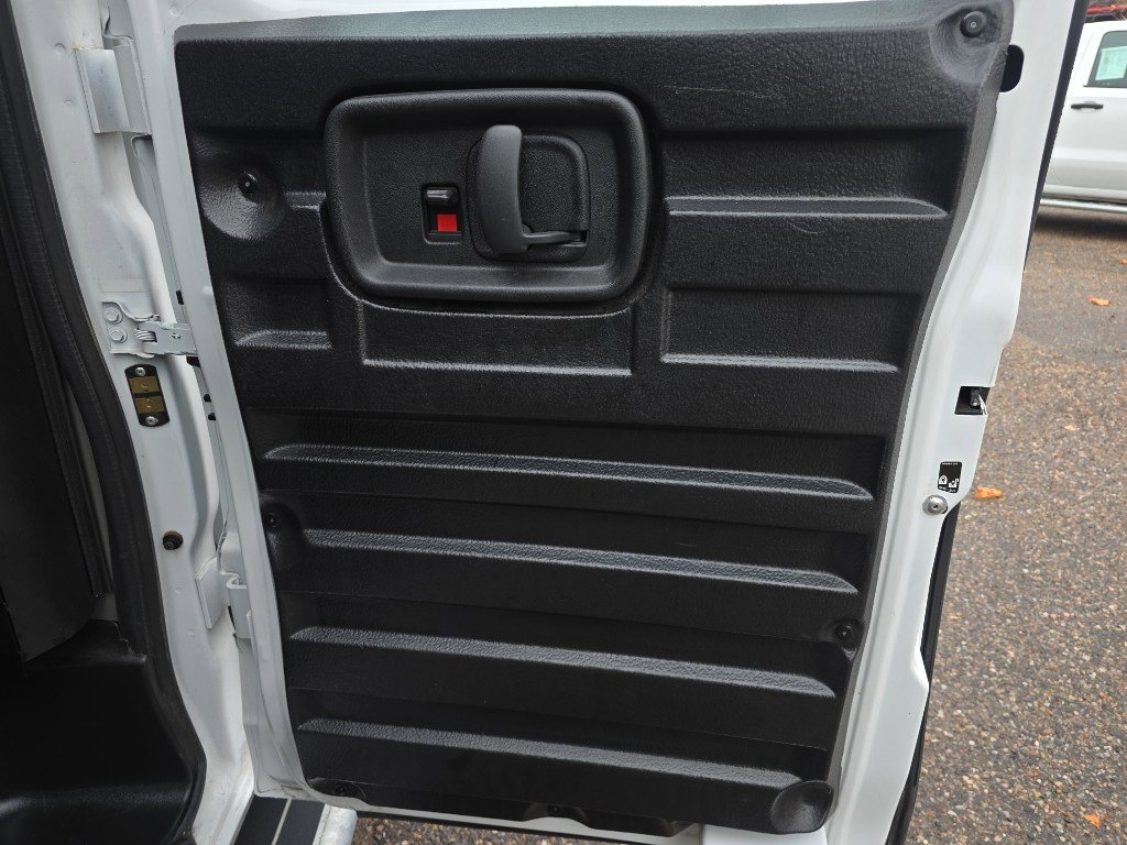 Used 2024 GMC Savana 2500 Work Van w/ Driver Convenience Package image 27