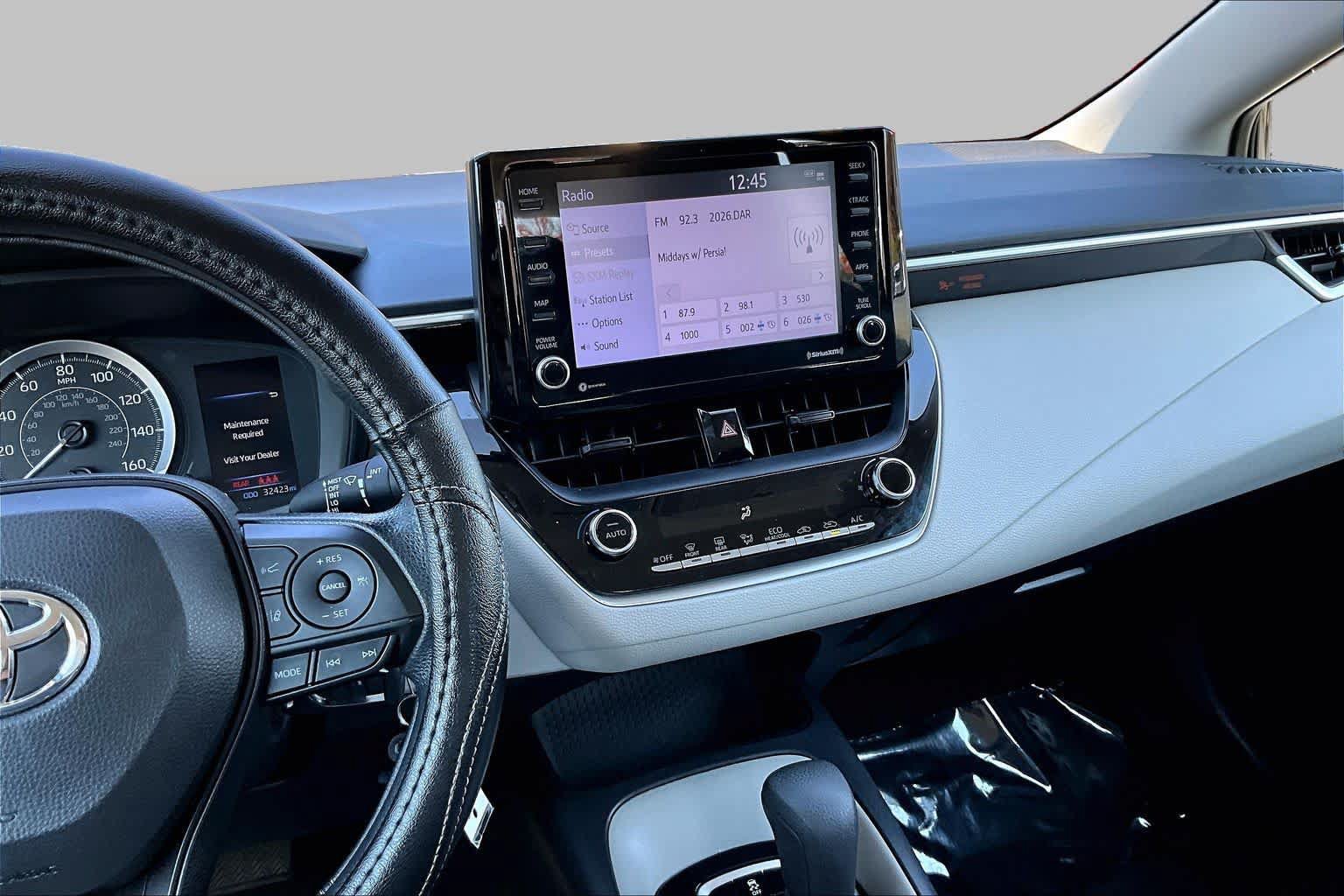 Used 2022 Toyota Corolla LE w/ Carpet Mat Package (TMS) FWD image 6
