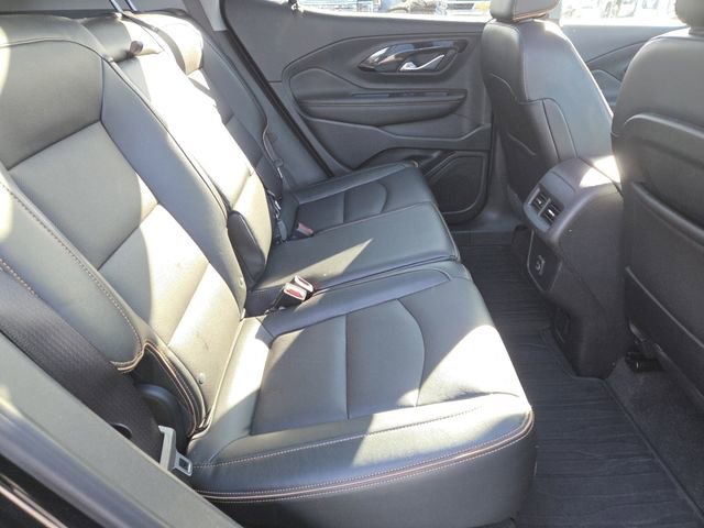 Used 2022 GMC Terrain AT4 image 28