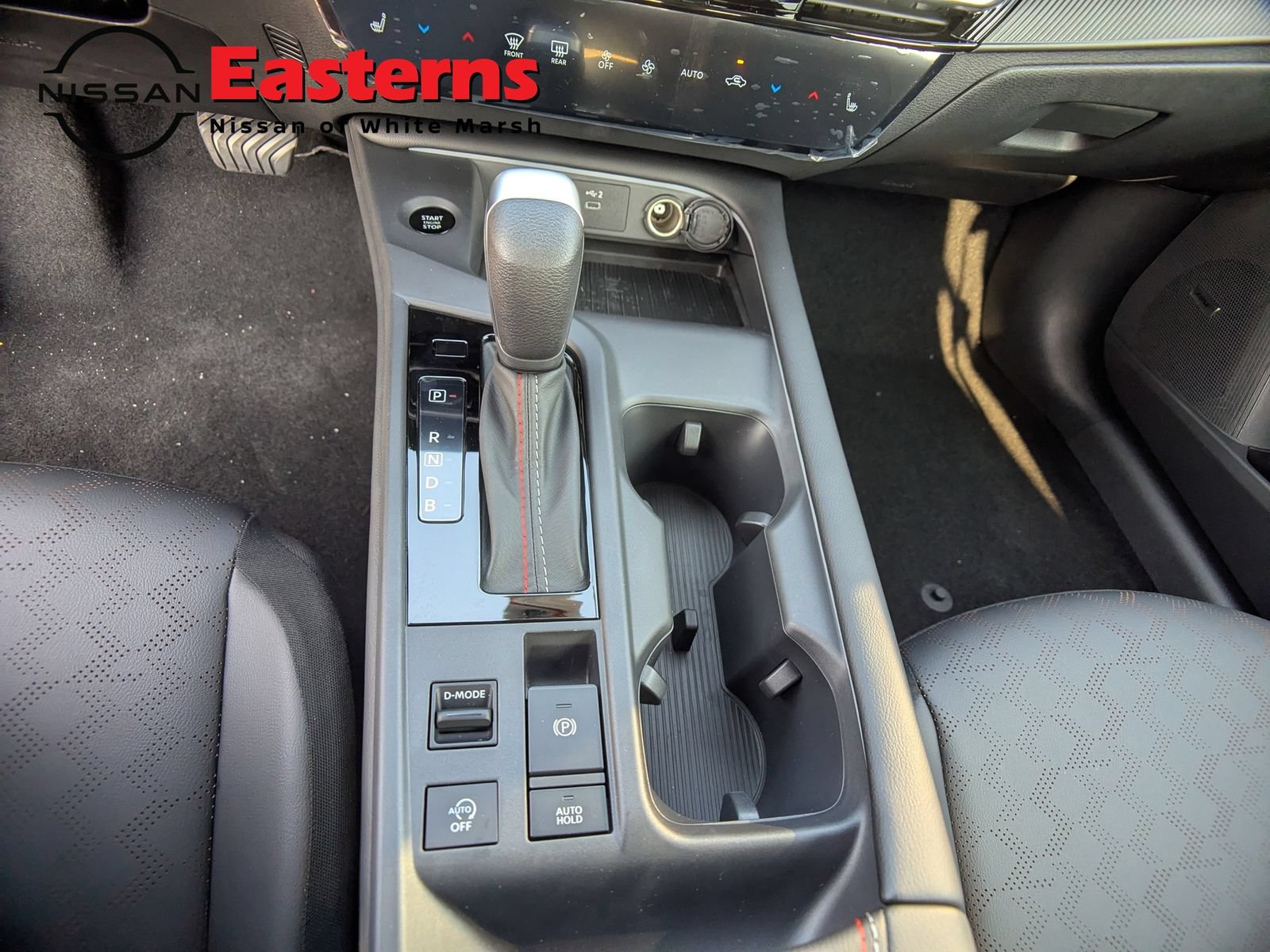 New 2026 Nissan Sentra SR w/ SR Premium Package FWD image 14