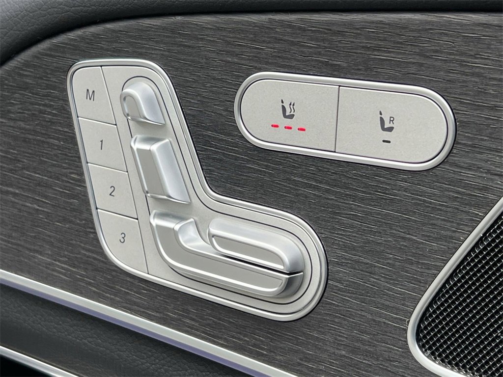 Used 2025 Mercedes-Benz GLE 350 4MATIC image 32