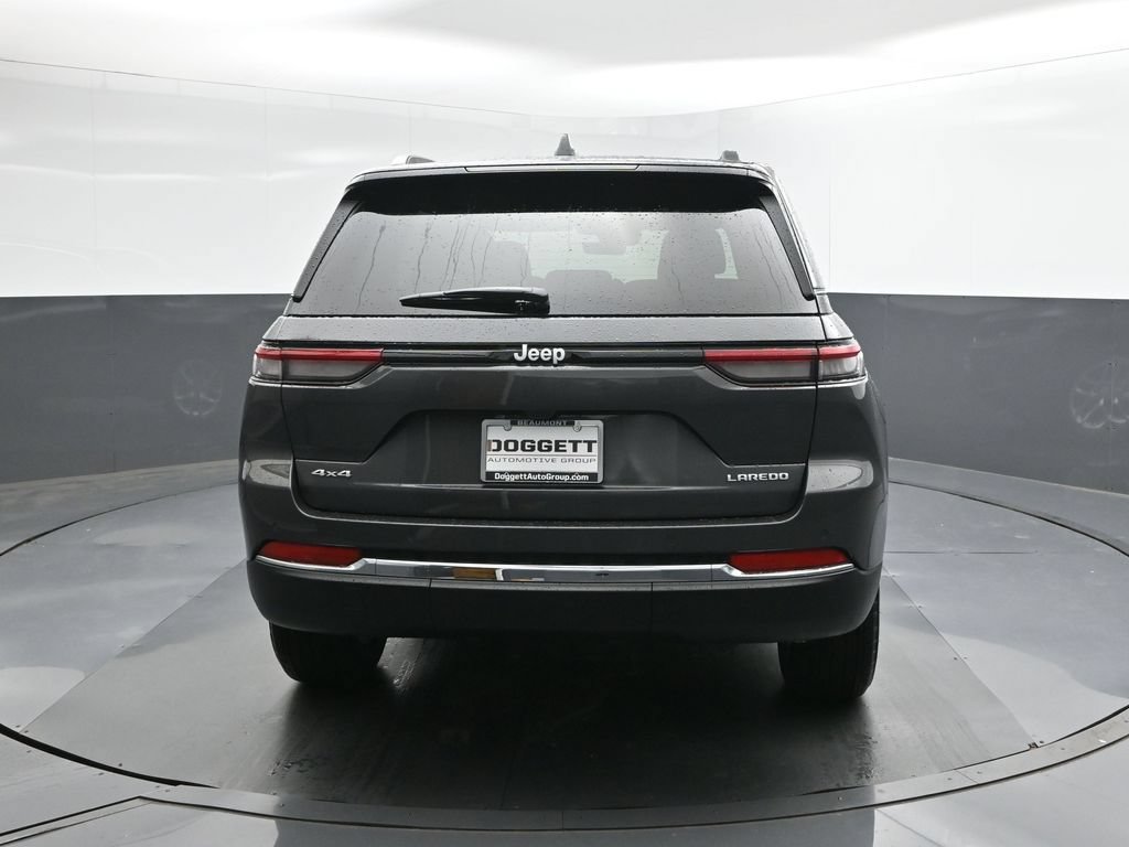 New 2026 Jeep Grand Cherokee Laredo RWD image 5