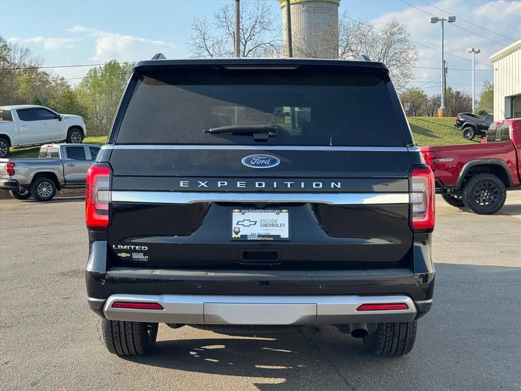 Used 2022 Ford Expedition Limited AWD/4WD image 4